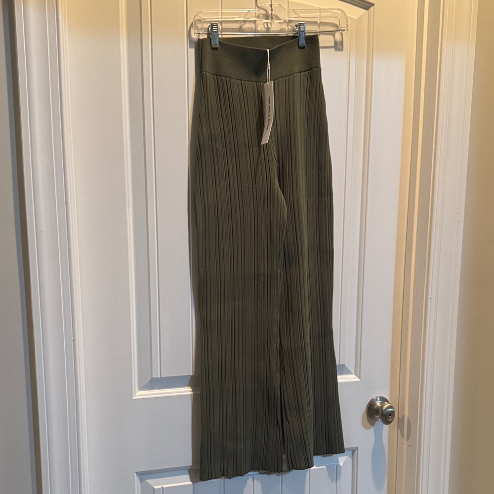 NWT Veronica Beard Massaro Pant in Stone Army